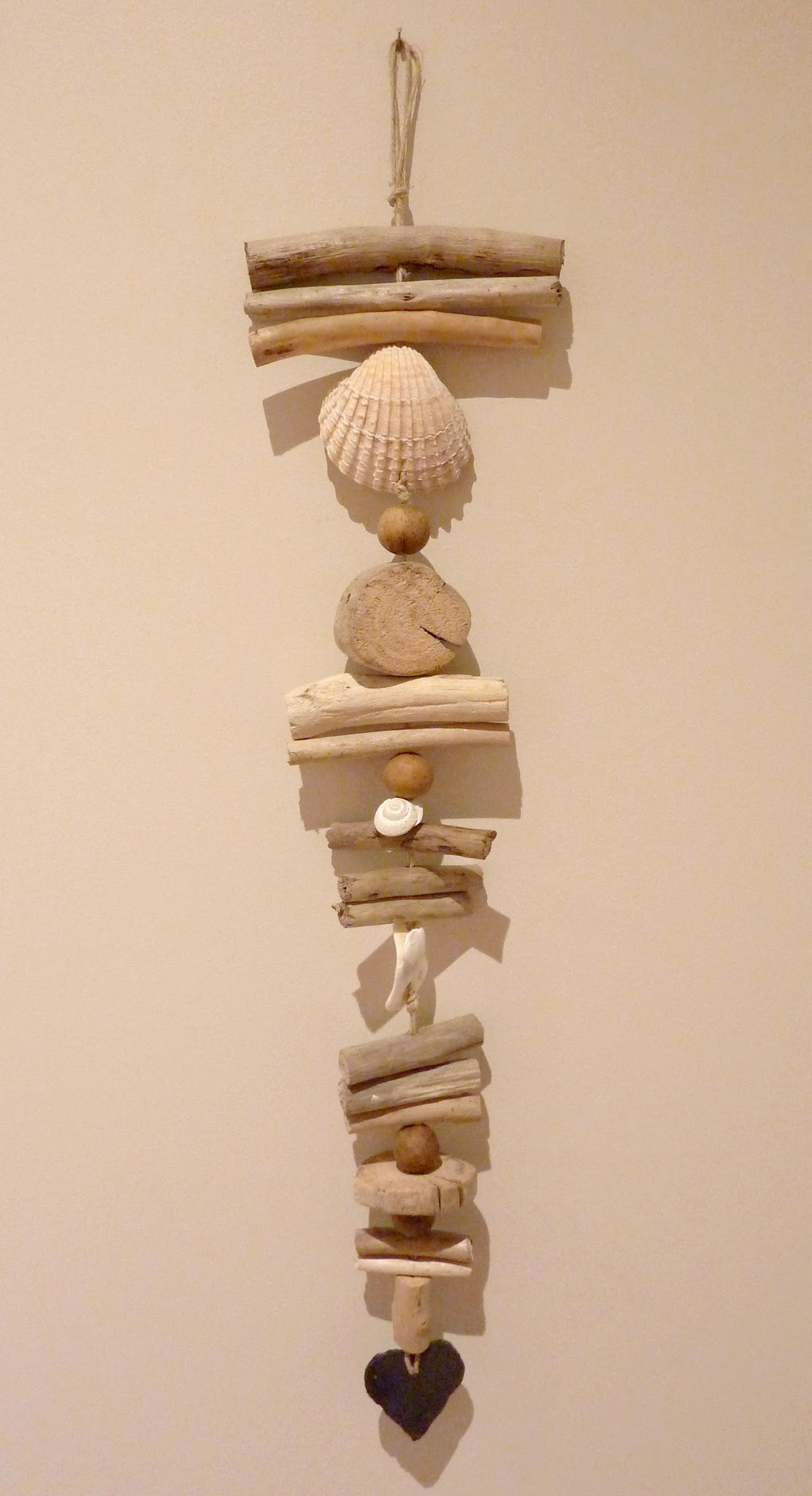 Comment faire une guirlande en bois flotté